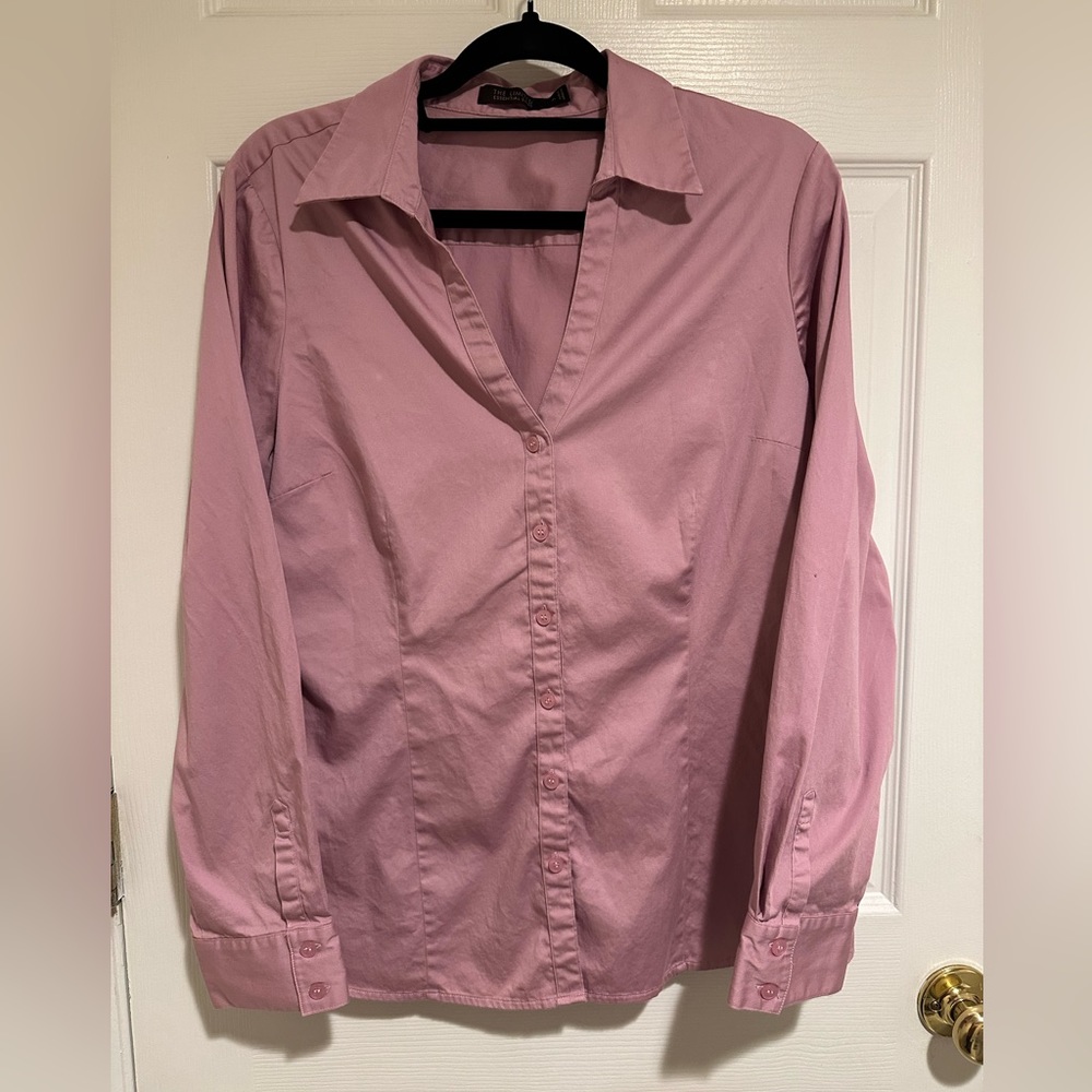 The Limited XL Essential pink button down long sleeve shirt.